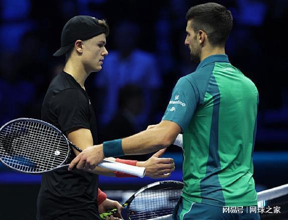 球员来说 球员来说