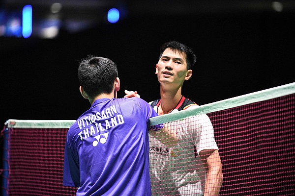 体育英超：曼联1-0布伦特福德 重返前四