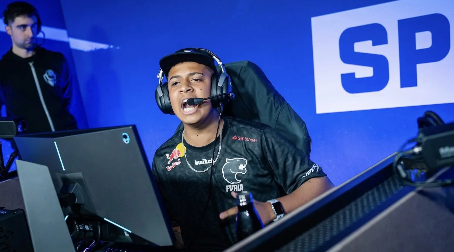 一旦这些裂 一旦这些裂